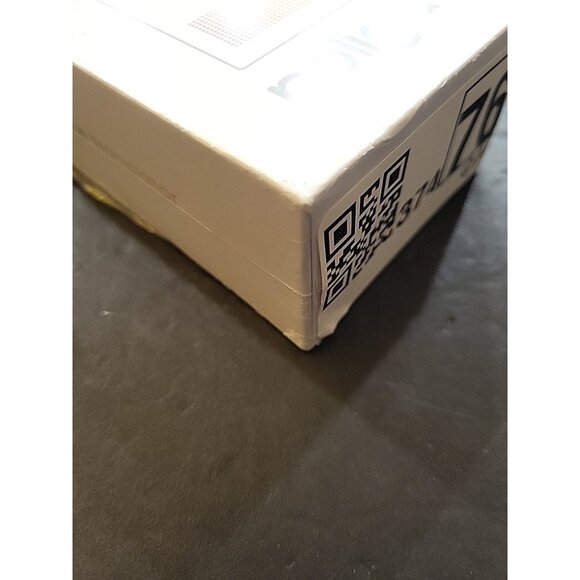 Poliglu Real-Time Translator Multilingual 40+ Languages NEW FACTORY SEALED - Picture 4 of 6